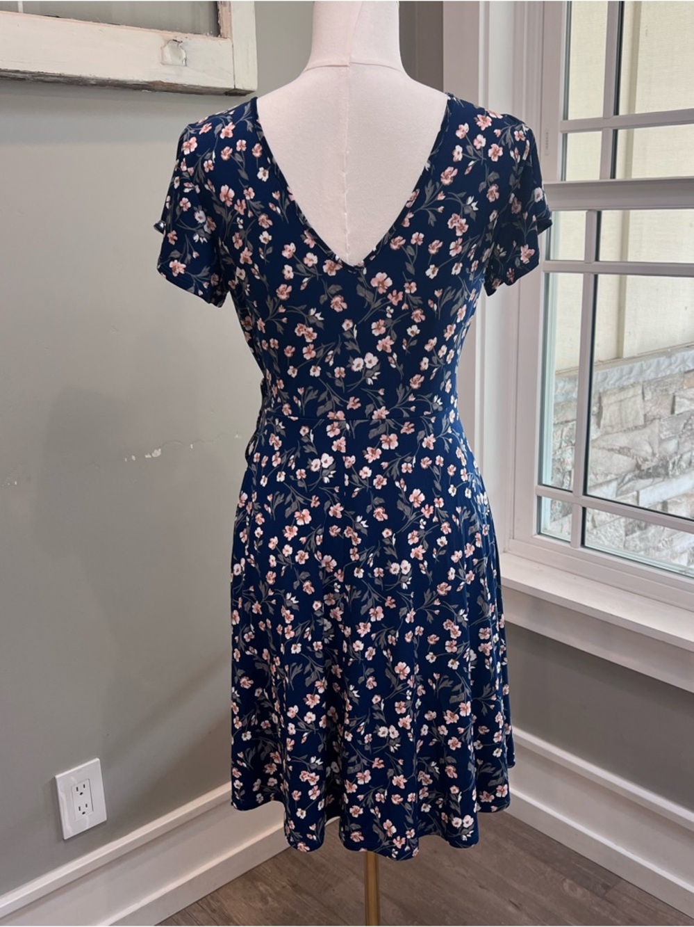 Kaileigh Navy Floral Wrap Midi Dress with Pink Accents - Picture 2 of 4